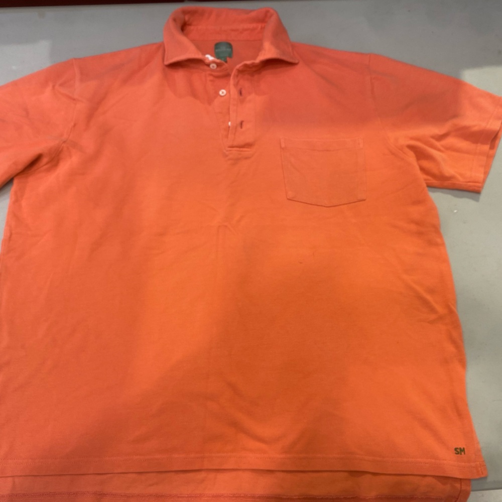 Sid Mashburn men’s polo shirt size L cropped fit sits at top of trouser